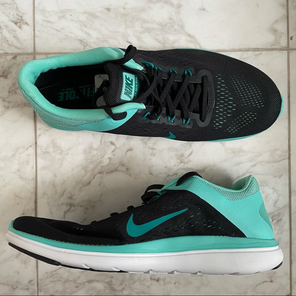 Nike Flex Run, Size 10, Lightly Worn